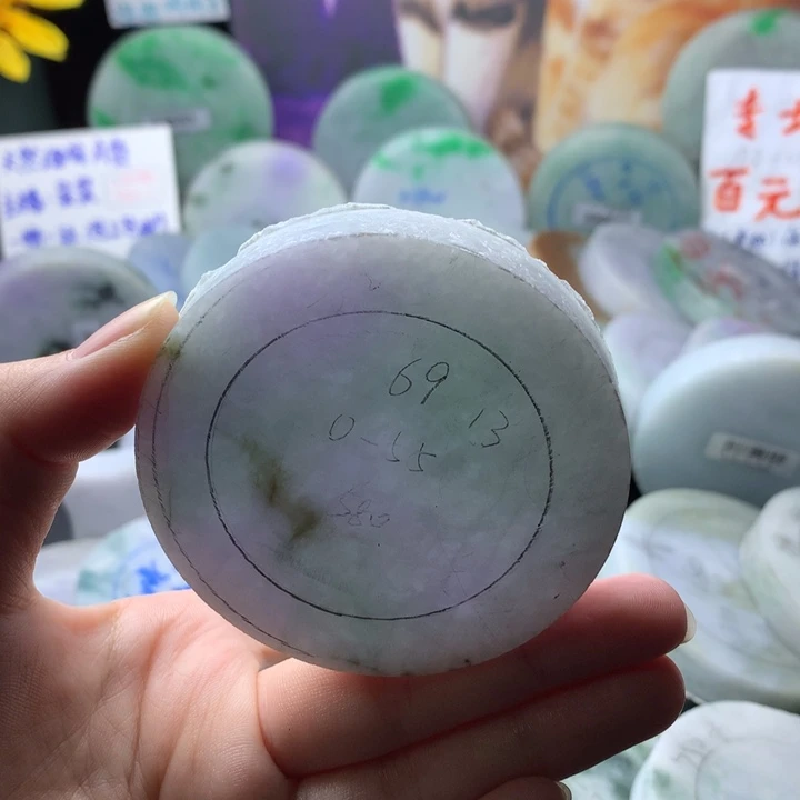 定制翡翠未镶嵌手镯