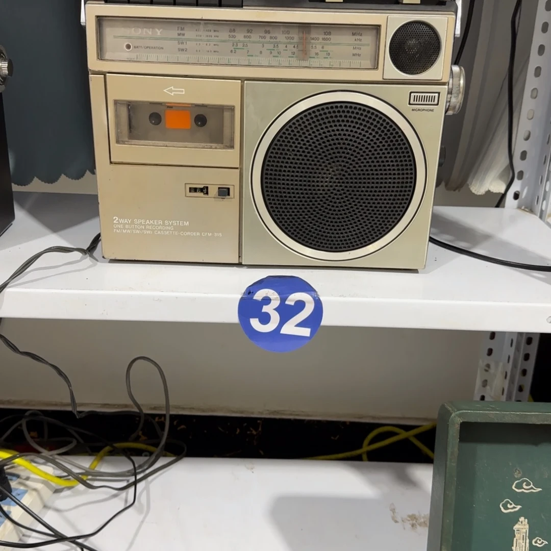 宏***厂有机玻璃录音机发货10盒随机一盒时机