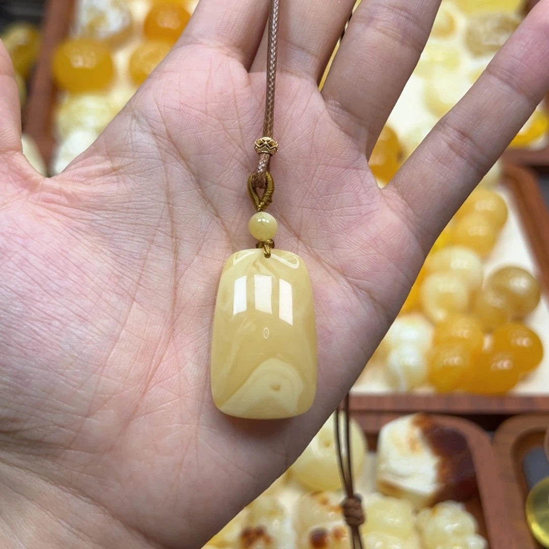 未镶嵌蜜蜡裸石糖***哥蜜蜡