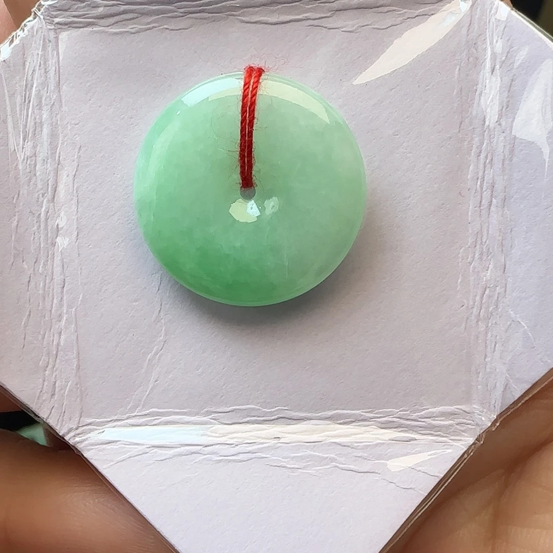 翡翠未镶嵌颈饰裸石