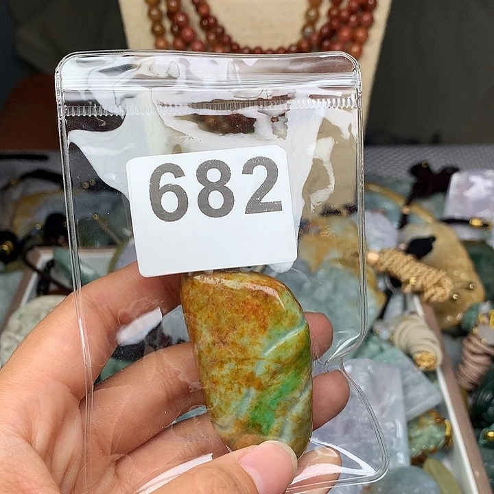 翡翠未镶嵌颈饰鑫*姐翡翠