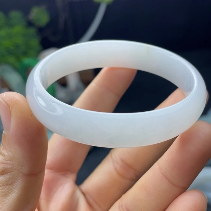 定制翡翠不退不换未镶嵌