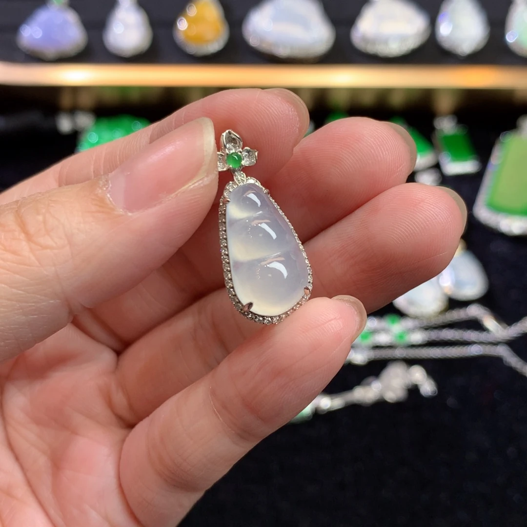 翡翠18K金镶嵌吊坠(不含链)莹*买断不退不换