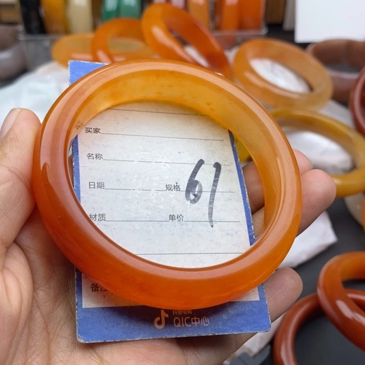 石英质玉未镶嵌手镯