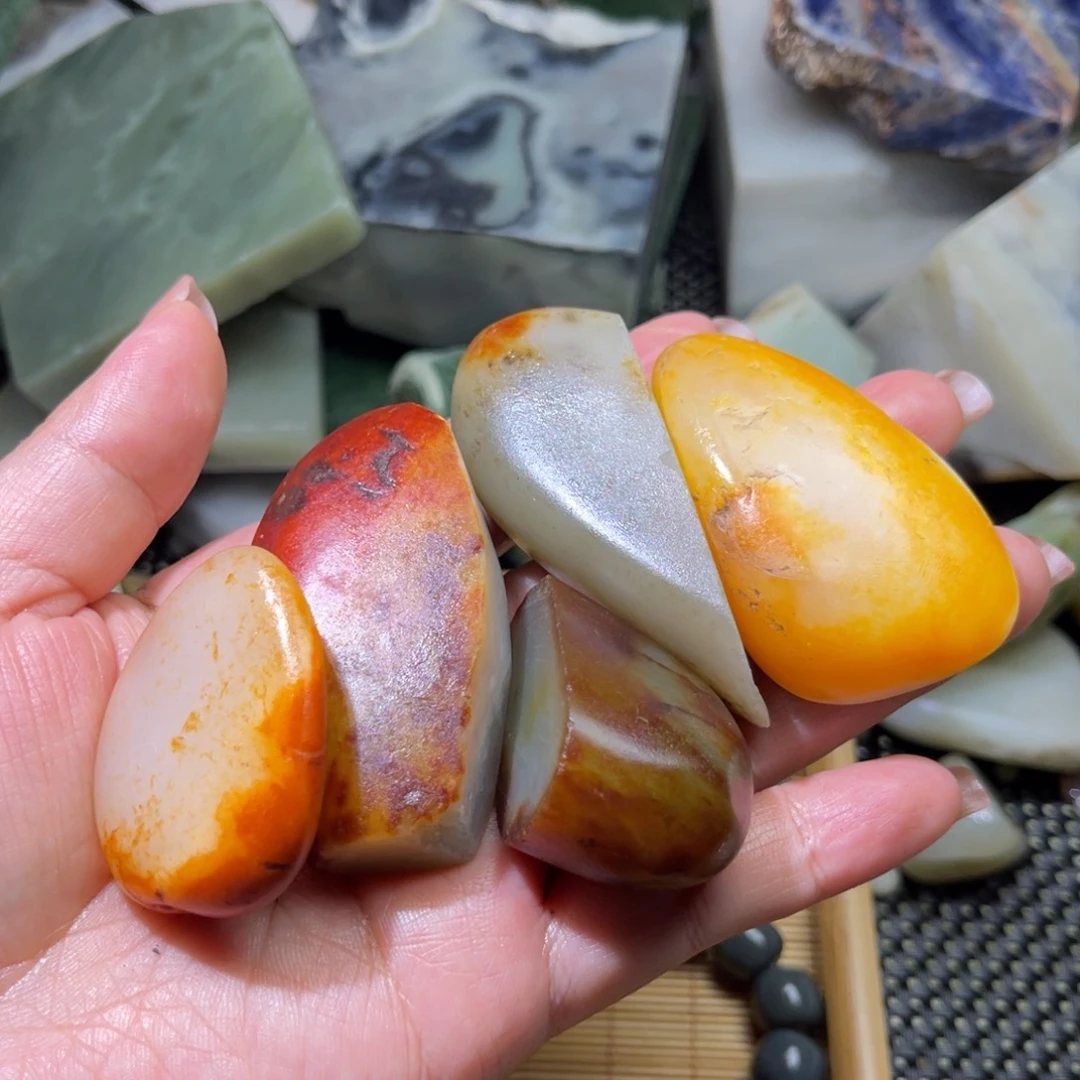 未镶嵌和田玉车挂