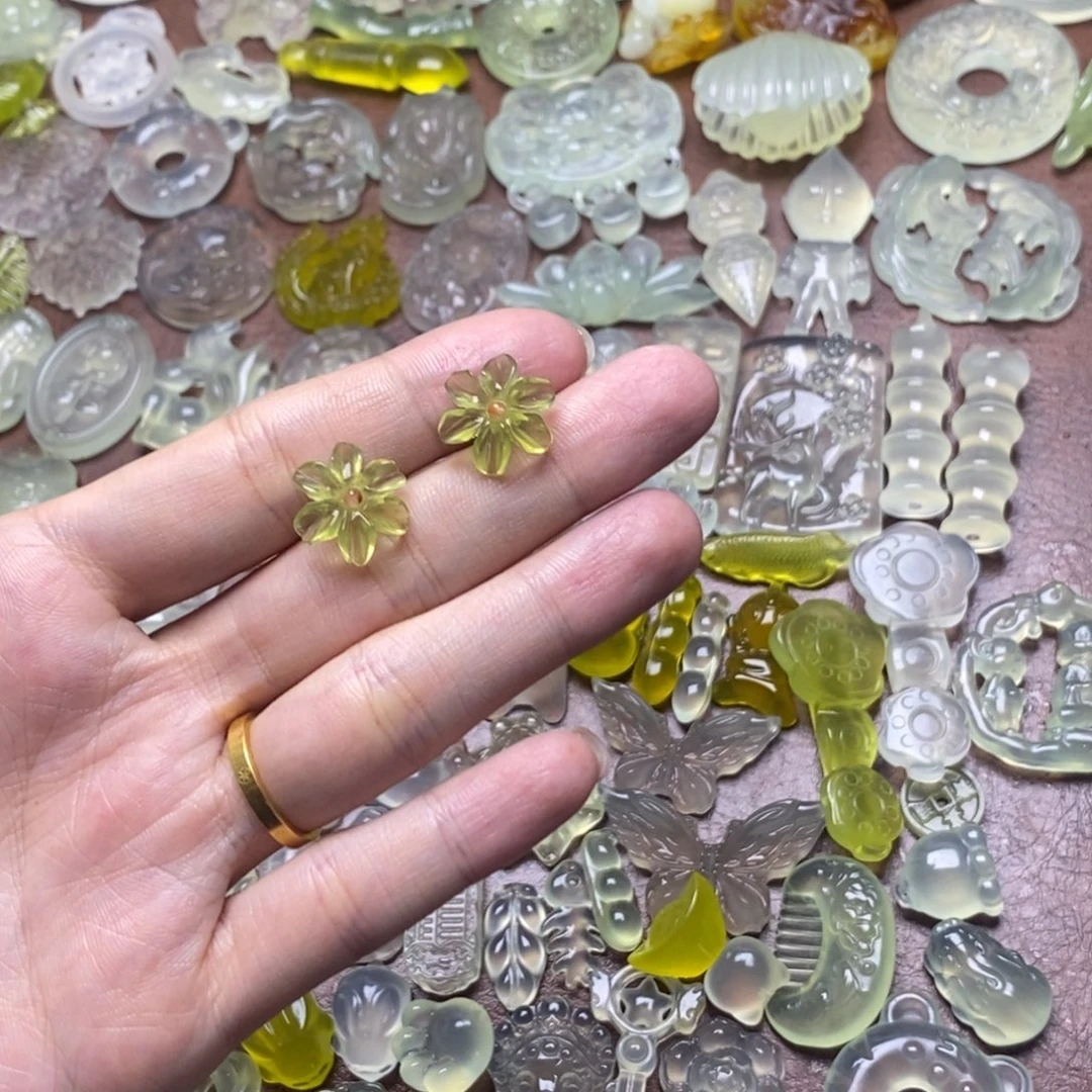 蛇纹石玉合金颈饰