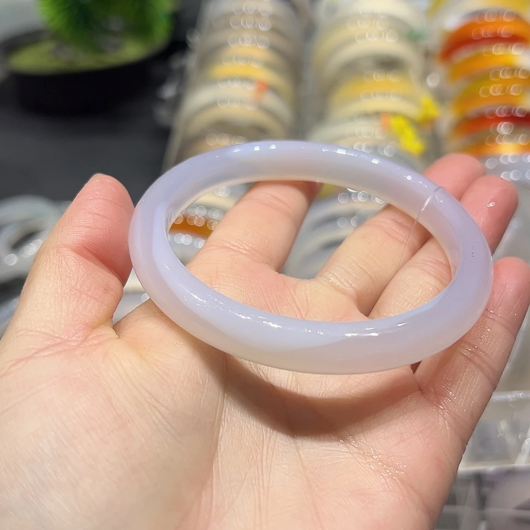 十***块玛瑙/玉髓未镶嵌手镯