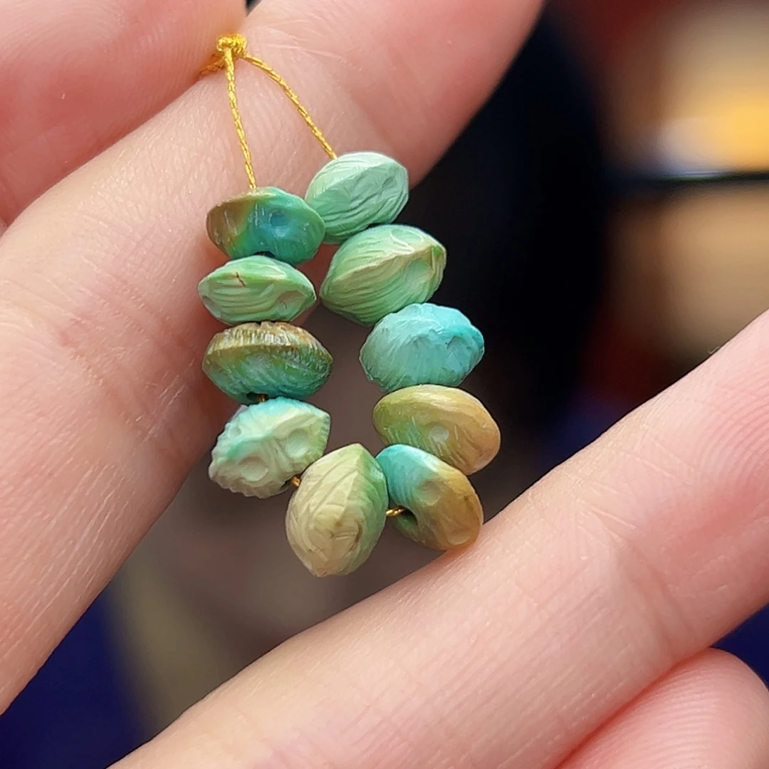 绿松石未镶嵌珠宝奇石