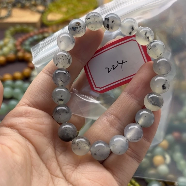 未镶嵌蛇纹石玉手链