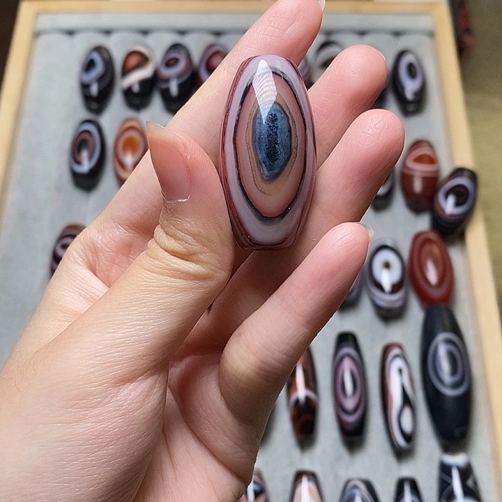 圆***↓玛瑙/玉髓未镶嵌颈饰