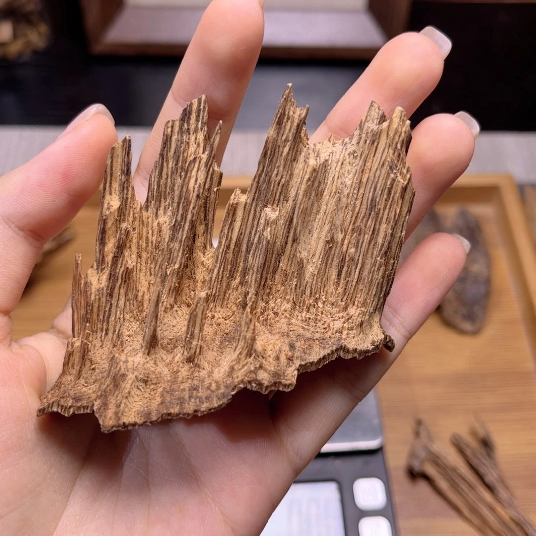 香榧木K****M尖峰岭吊口13克