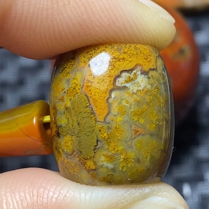 玛瑙/玉髓颈饰未镶嵌白*