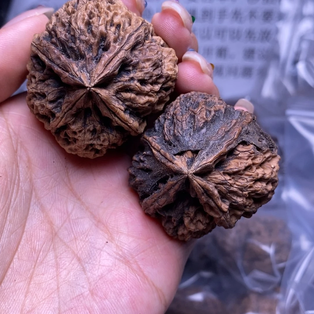 文玩核桃把件云南野生铁核桃6号42mm