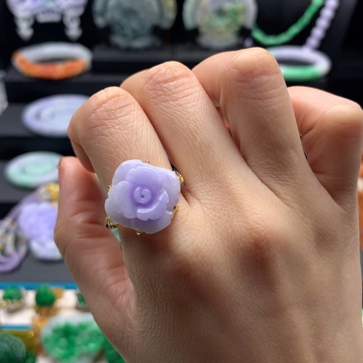 翡翠戒指未镶嵌翡翠花戒指