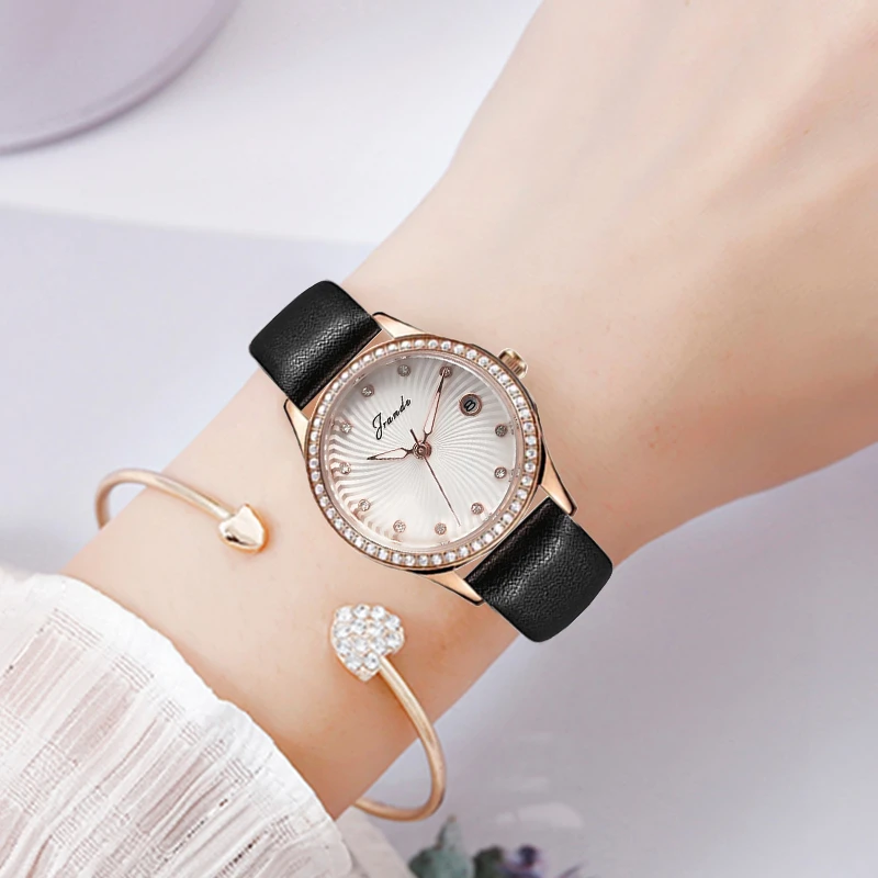 正品女士 夜光 日历镶钻圆表 轻奢百搭防水皮带女表