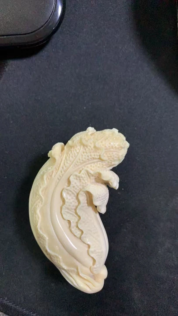 猛犸约55.7克雕刻件ZL1075