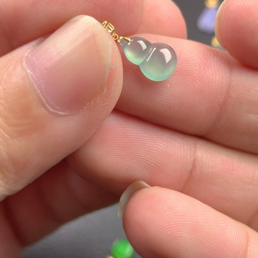 【闪购商品】颈饰18K金镶嵌翡翠翡翠