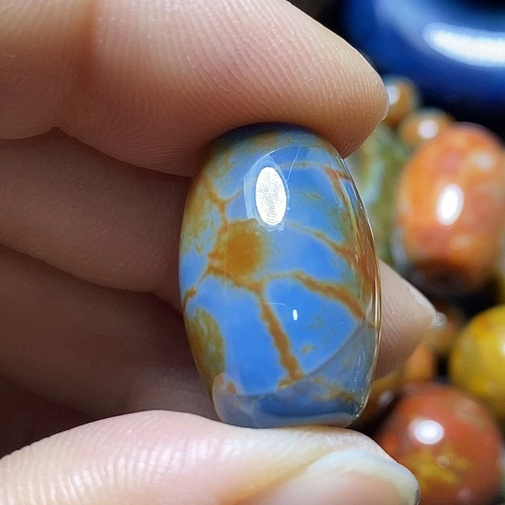 蔚***海玛瑙/玉髓未镶嵌颈饰