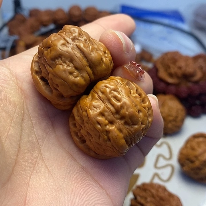 文玩核桃吊坠蛤蟆头