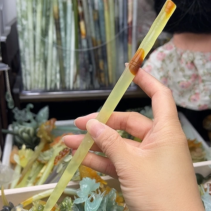 蛇纹石玉未镶嵌发簪