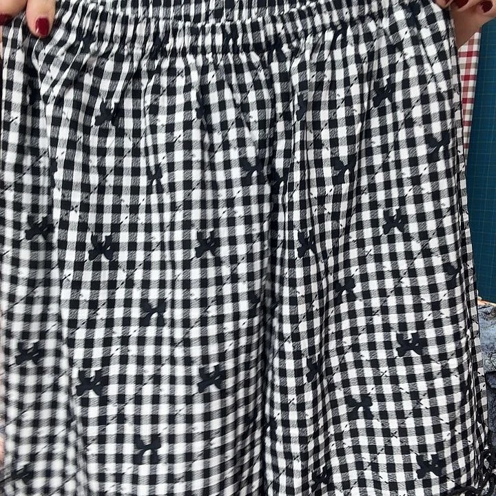 莫代尔纤维棉黑白格子女士短裤