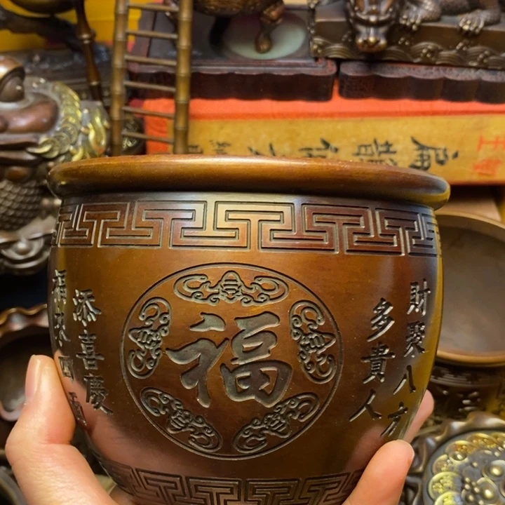 铜器摆件做工精良