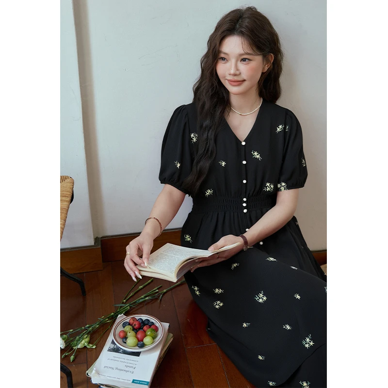 五季家大码女装【一见倾心】夏季气质时尚黑色连衣裙ZL106550