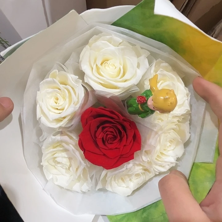 小王子联名花束大。