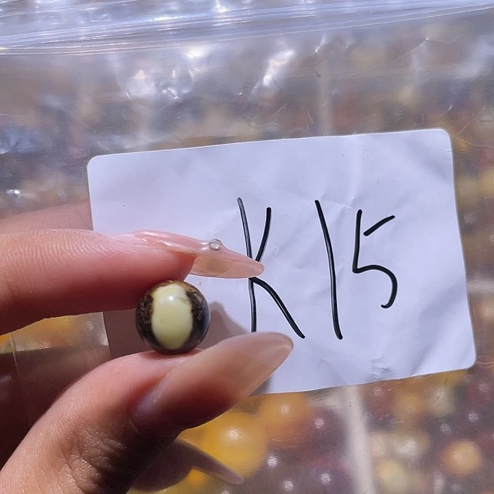 裸石琥珀未镶嵌10.4福利