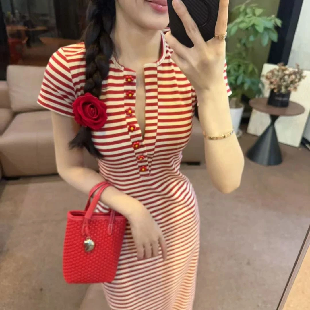 设计感条纹撞色短袖连衣裙2025夏季新款复古气质显瘦收腰包臀裙