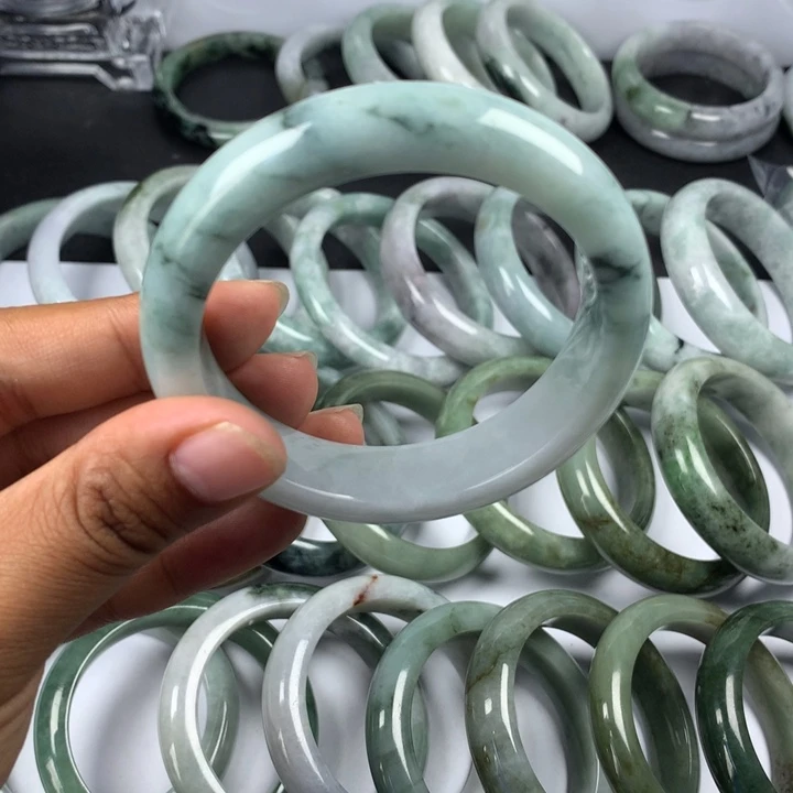 翡翠手镯未镶嵌2号
