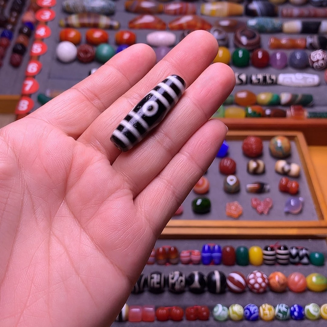 小***冬玛瑙/玉髓未镶嵌颈饰