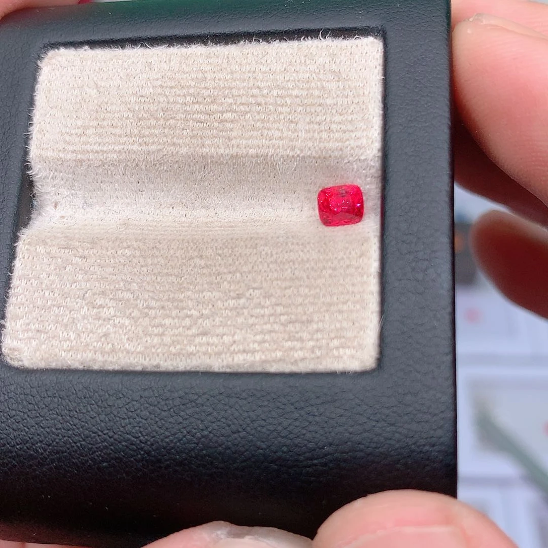 裸石未镶嵌尖晶石0.6ct