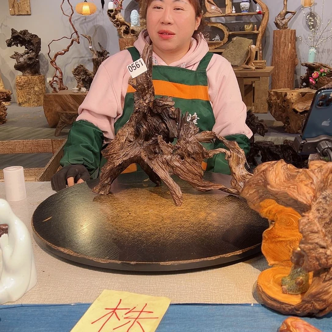 木不**见561 chvhvhvhbhbhvh