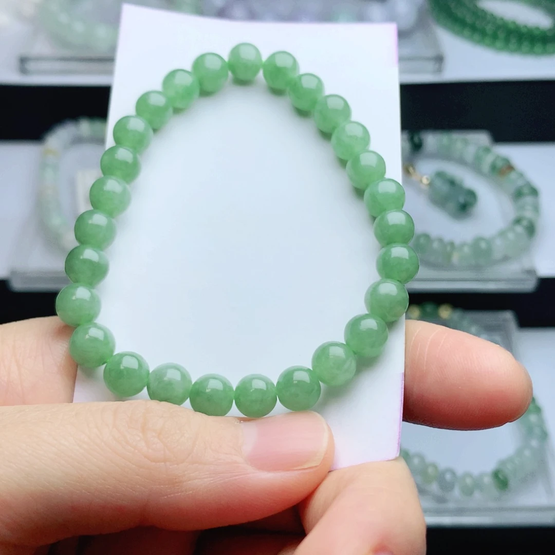 翡翠颈饰未镶嵌珠串