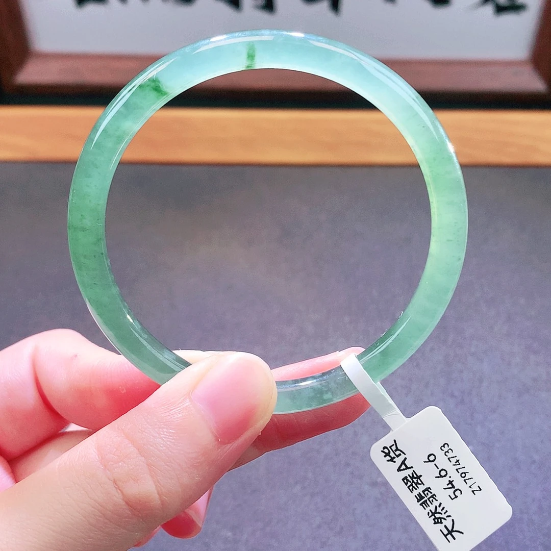 翡翠未镶嵌手镯天然翡翠