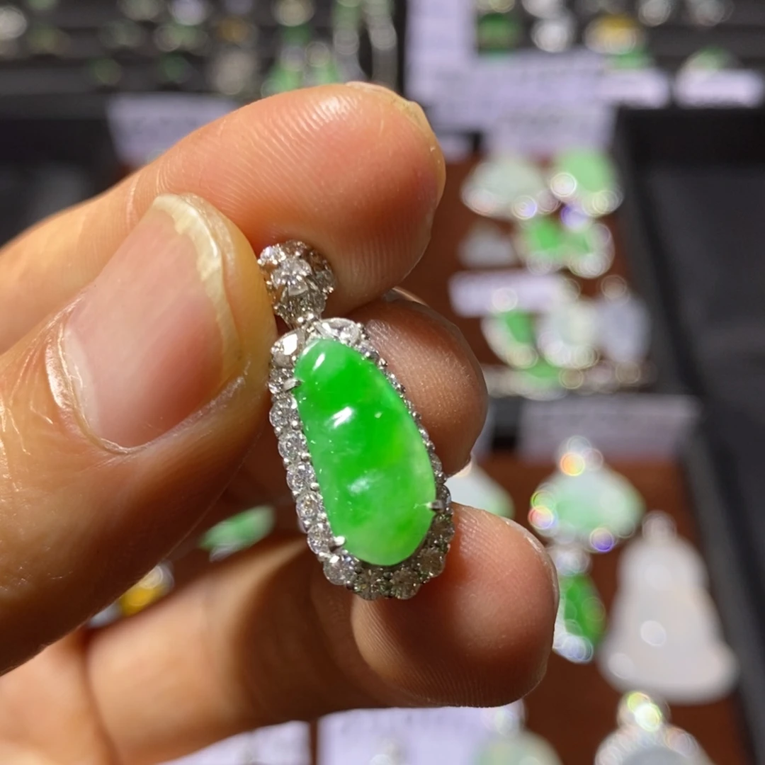 翡翠银S925镶嵌颈饰