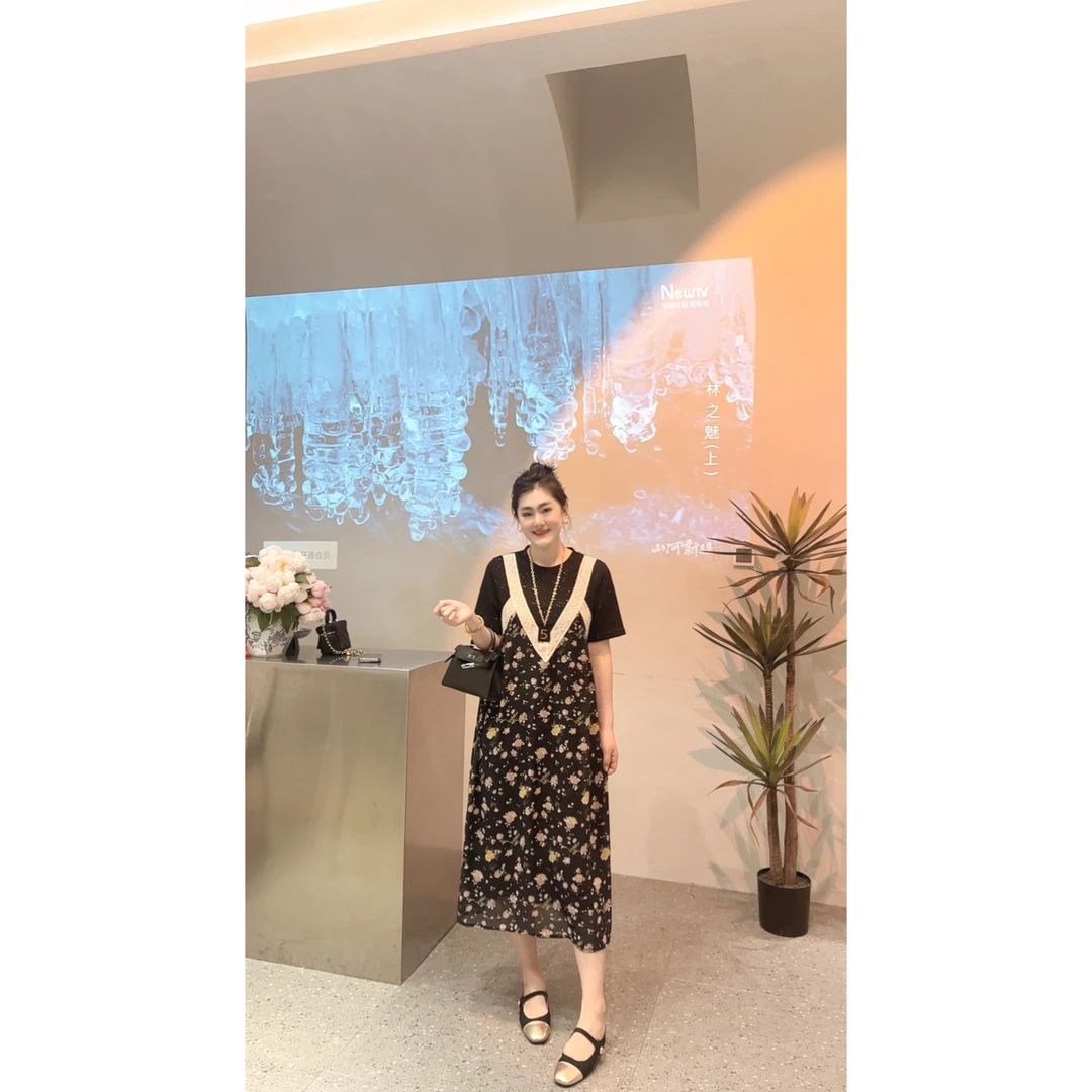 7104设计感假两件设计拼接碎花夏季新款高级显瘦度假风连衣裙诗诗