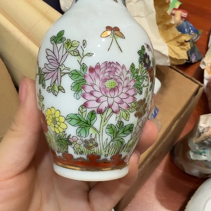 彼***0景德镇粉彩博古花瓶