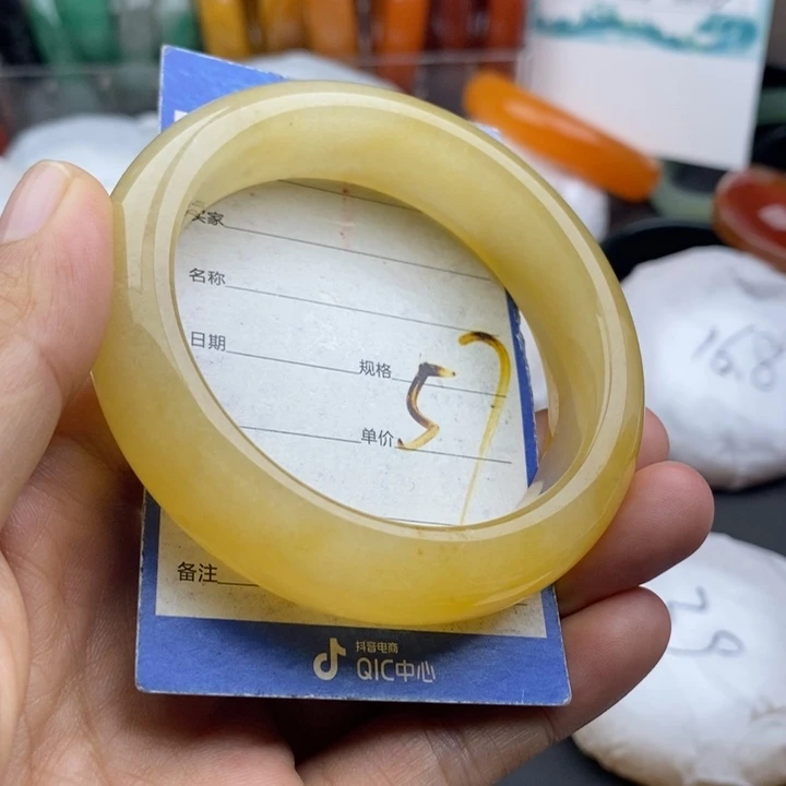 石英质玉未镶嵌手镯