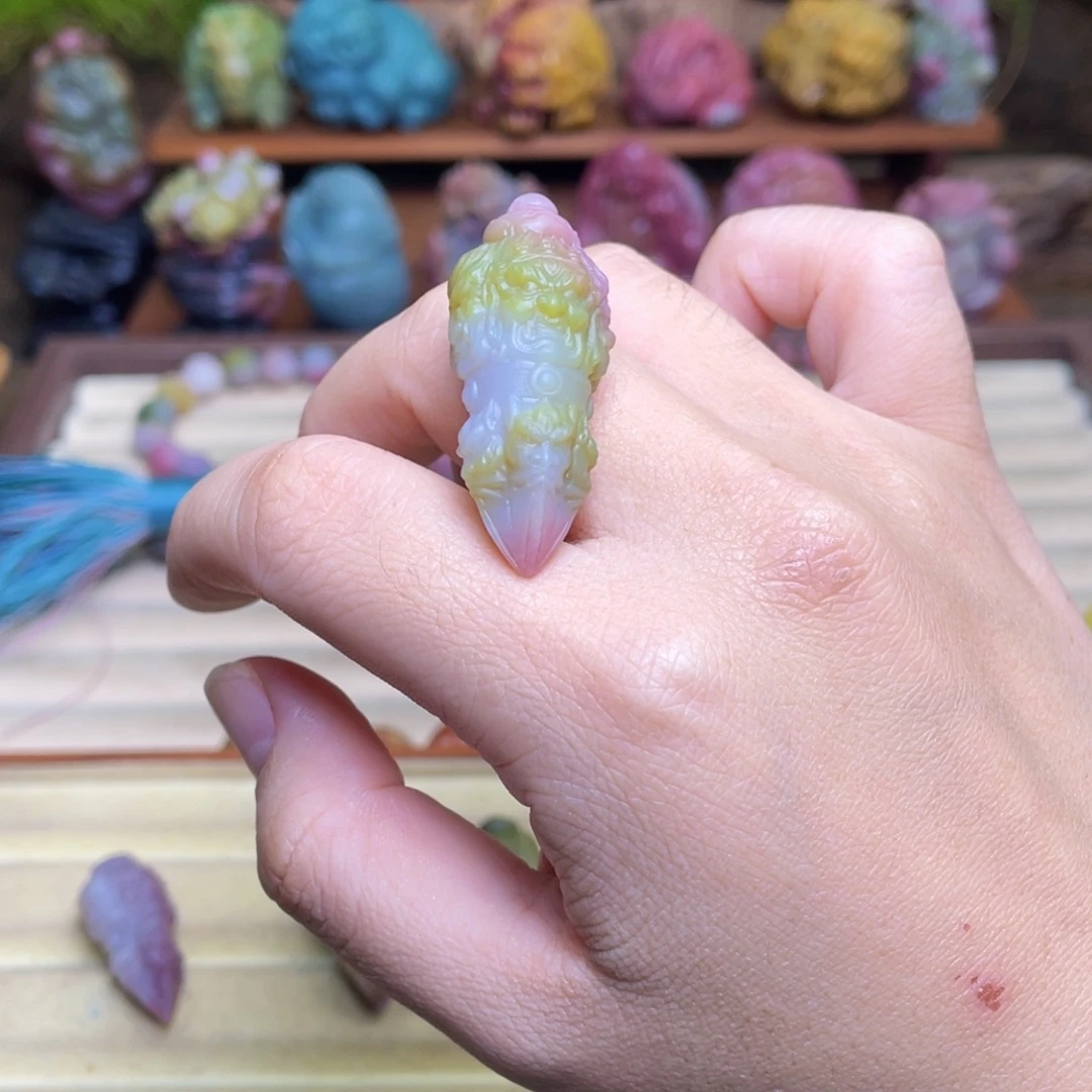 梨***月玛瑙/玉髓未镶嵌手串盐源玛瑙降魔杵