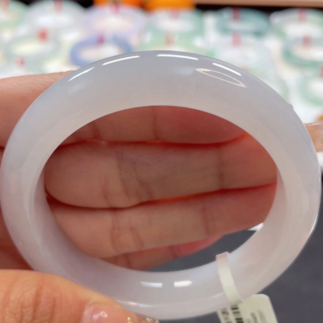 【闪购商品】翡翠手镯未镶嵌56粉底白月光纯色百搭16号