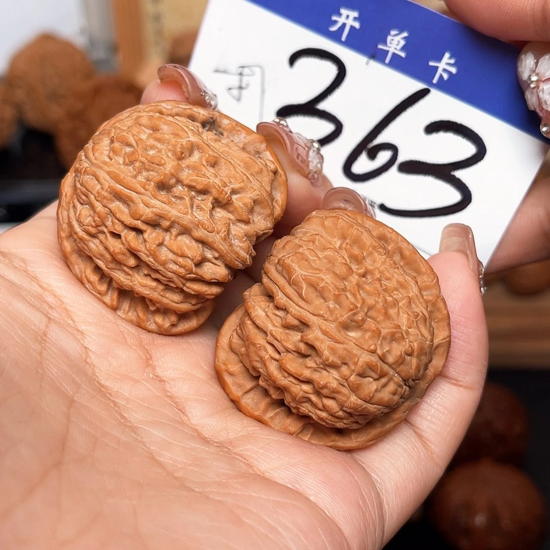 吊坠桃核球白38+尺寸y