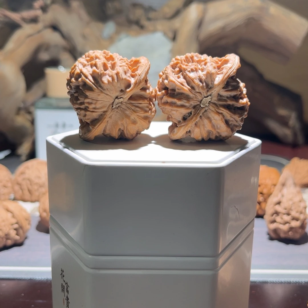 文玩核桃吊坠西**球42龙公子