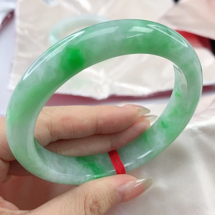 未镶嵌手镯翡翠，714