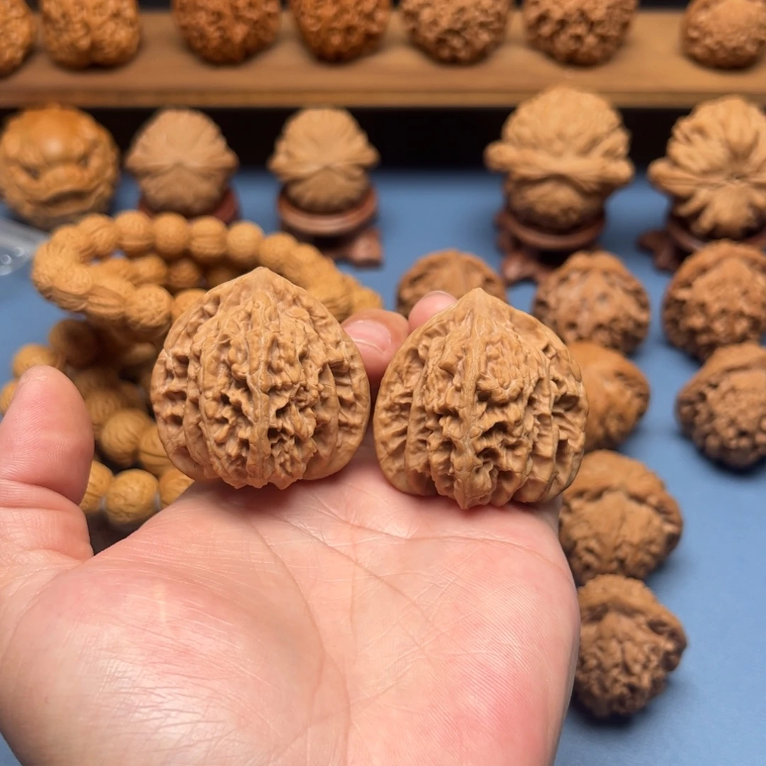 把件文玩核桃全品三角盘龙虎43尺