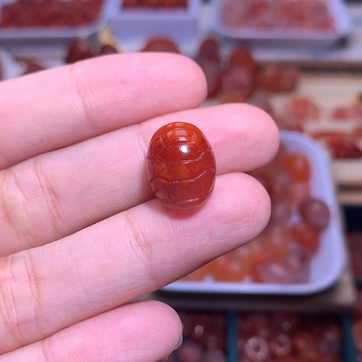 南红玛瑙未镶嵌珠宝半成品富甲