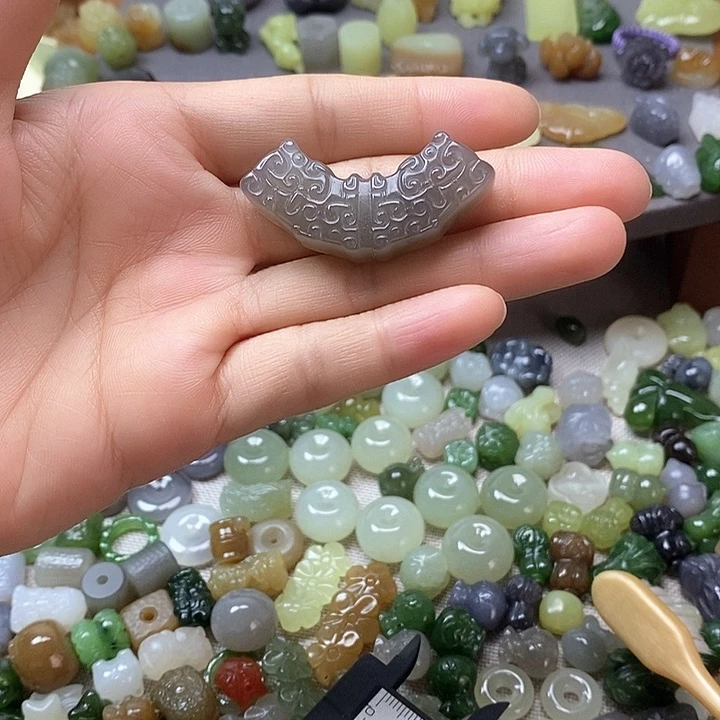 未镶嵌和田玉挂件玉珩
