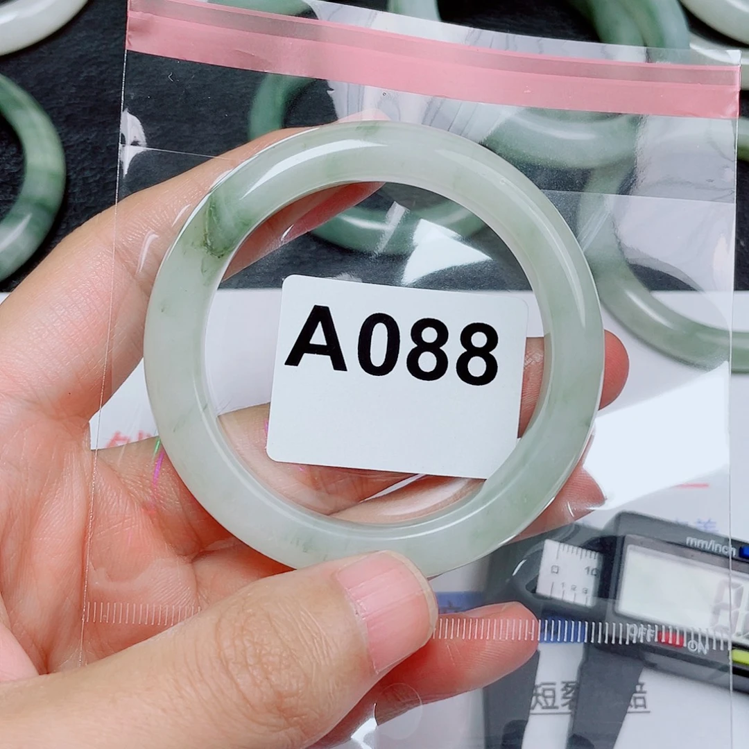 石英质玉未镶嵌手镯53.2