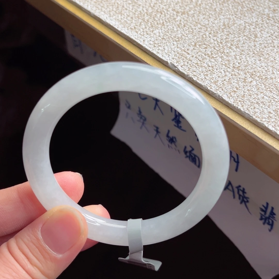 翡翠未镶嵌手镯手镯